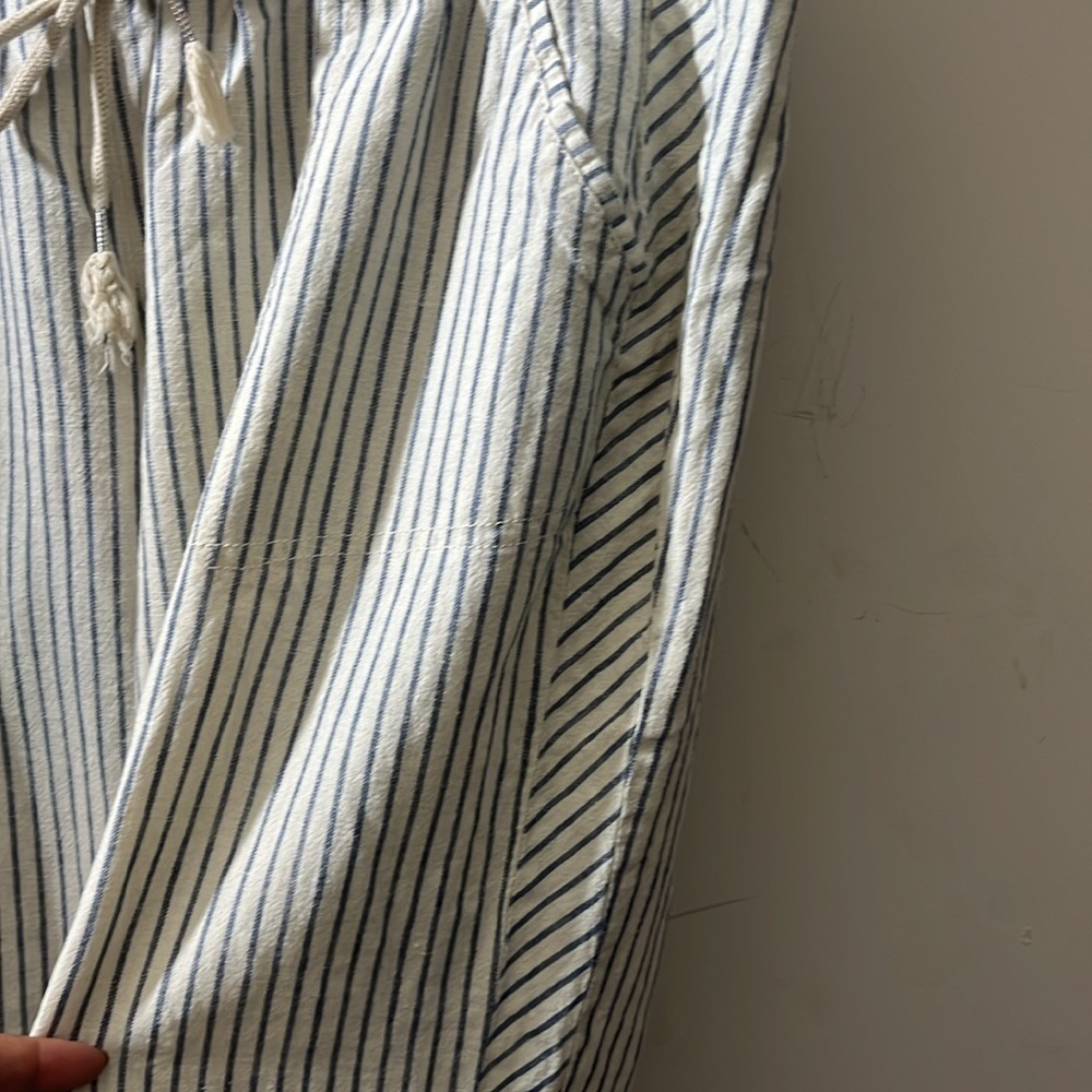 Jolt pants size 13! Large Linen blend! Cream with blue stripes! Nice pants! - Picture 4 of 8